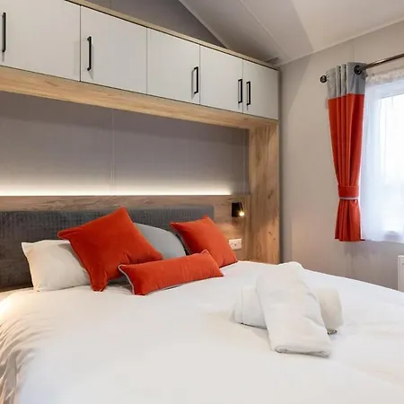 Birdsong At Brickyard Lakes * Amotherby